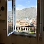 View * Como